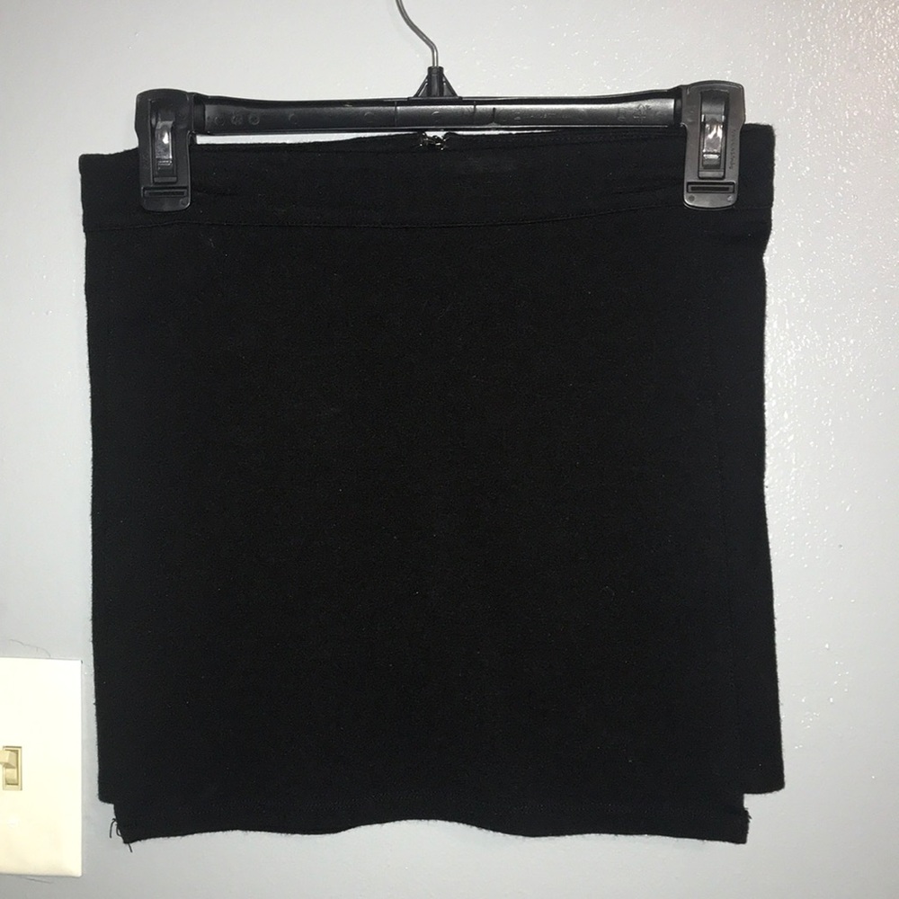 Forever 21 black mini skirt
